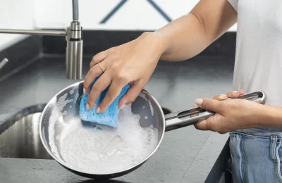 Rotina de limpeza realista para quem trabalha fora 